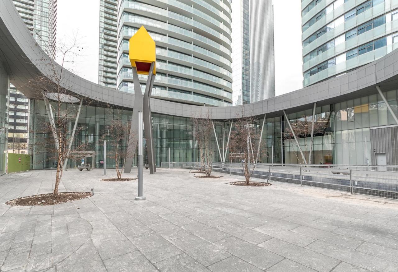 Marvelous Apartments In The Heart Of Toronto Exteriör bild