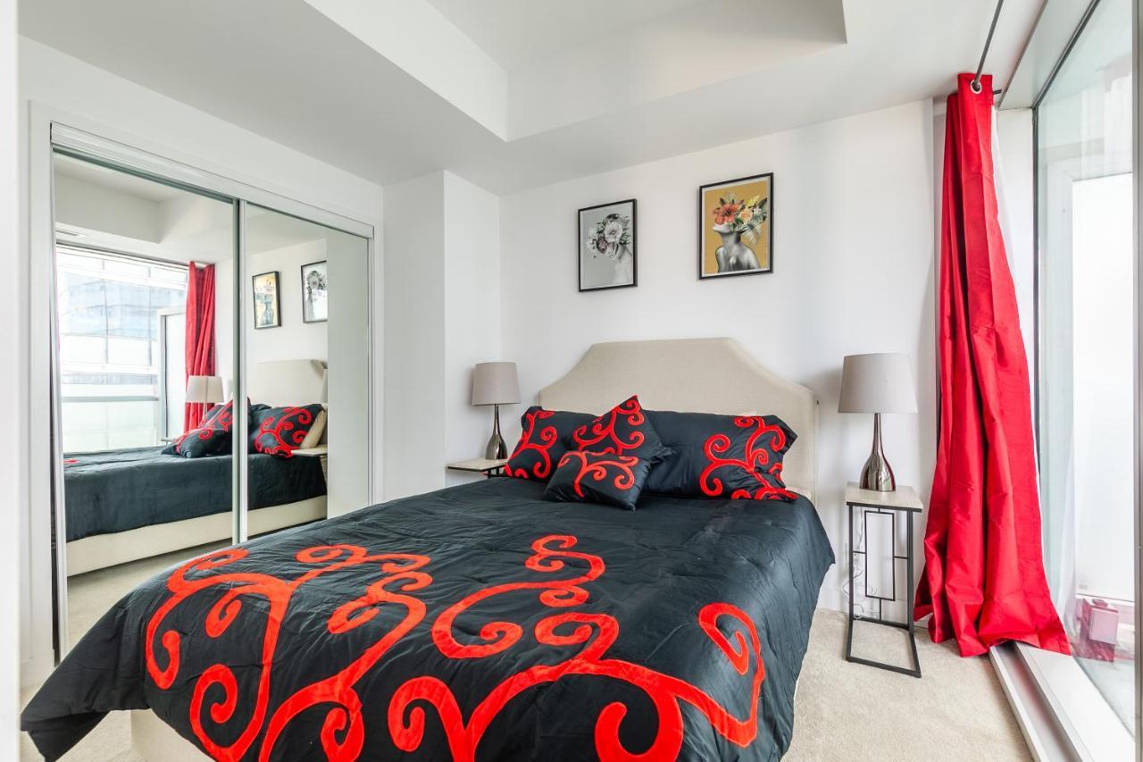 Marvelous Apartments In The Heart Of Toronto Exteriör bild